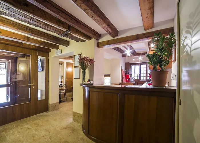 Guest house Dimora Dogale 3*