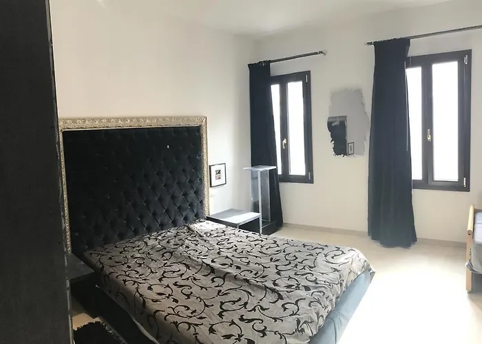 Guest house Dimora Dogale 3*