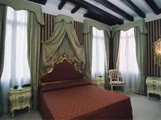 Dimora Dogale Maison d'hôtes 3*